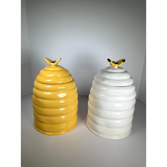Rae Dunn Bee Sweet (Yellow) & Bee Kind (White) Coil Storage Jars w/Bee Lids NWOT - Picture 6 of 13
